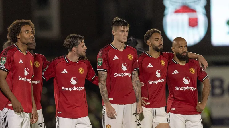 Man Utd to wield the axe on 'frustrated star' to address problem positions
