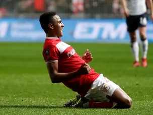 Eliasson wins it for Bristol City against Barnsley