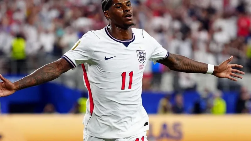 United's interest in £42m Brazilian 'cooled' as Carrick faces Rashford dilemma