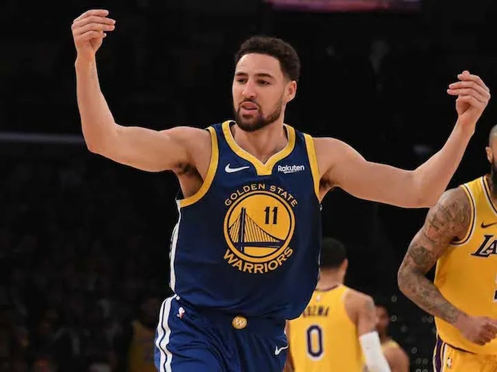 Thompson re-writes record books as Warriors win again