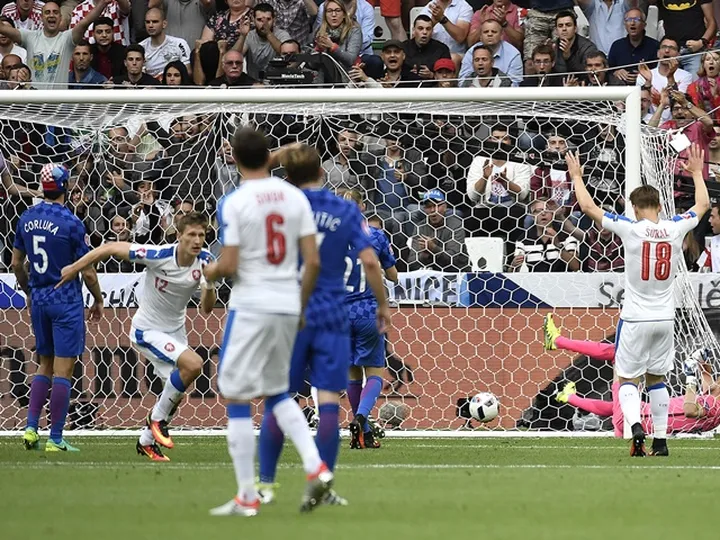 England stunned as Czechs come from behind to win in Prague