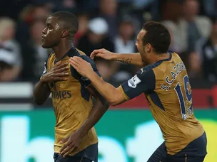 Joel Campbell scores as Arsenal win