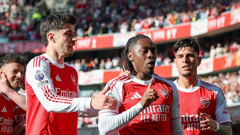 Title race lifeline: Arsenal 'optimistic' after star player's Newcastle setback