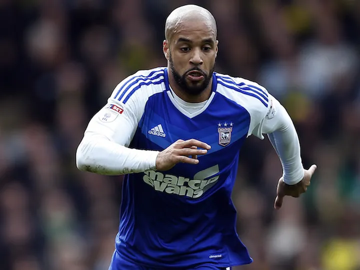 McGoldrick completes Sheffield United move