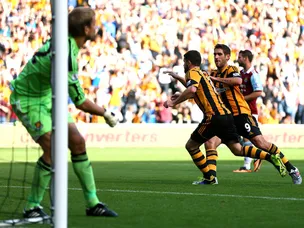 Hull ahead at the break