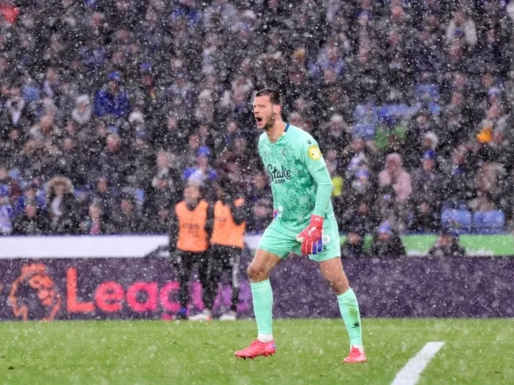 Man Utd eye up move for Watford goalkeeper Bachmann?