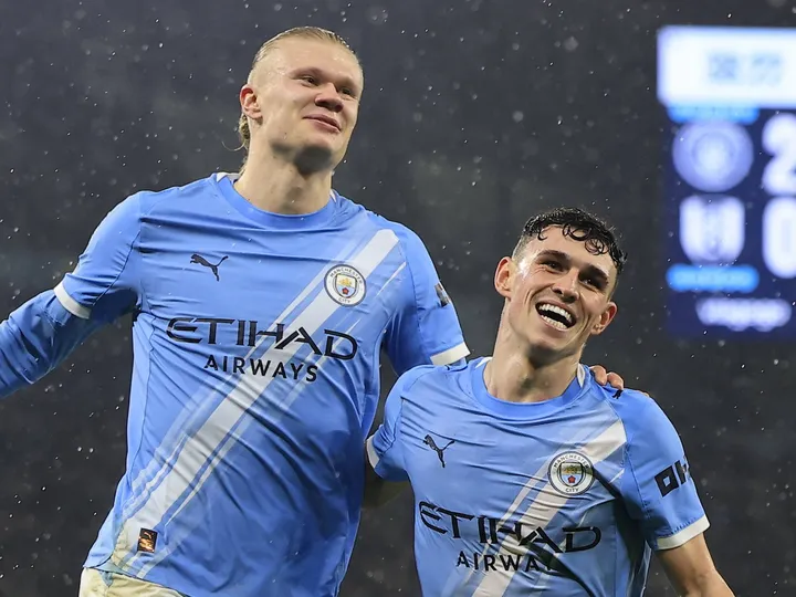 Man City and Villa keep pressure on Arsenal - Wednesday's Premier League roundup