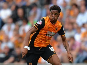Akpom puts Hull in front against Bolton