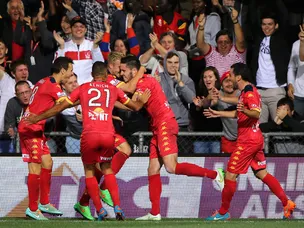 Thompson secures draw for Victory