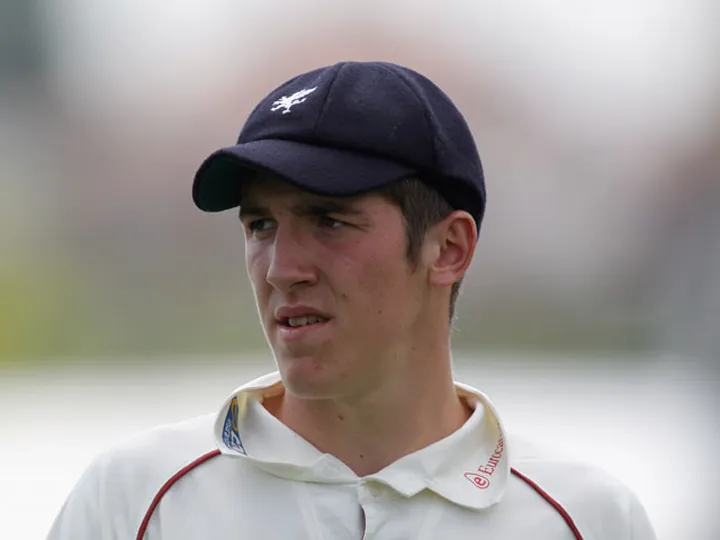 Overton twins sign new deals