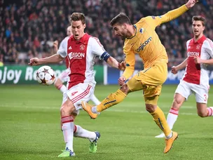 Schone strike hands Ajax lead