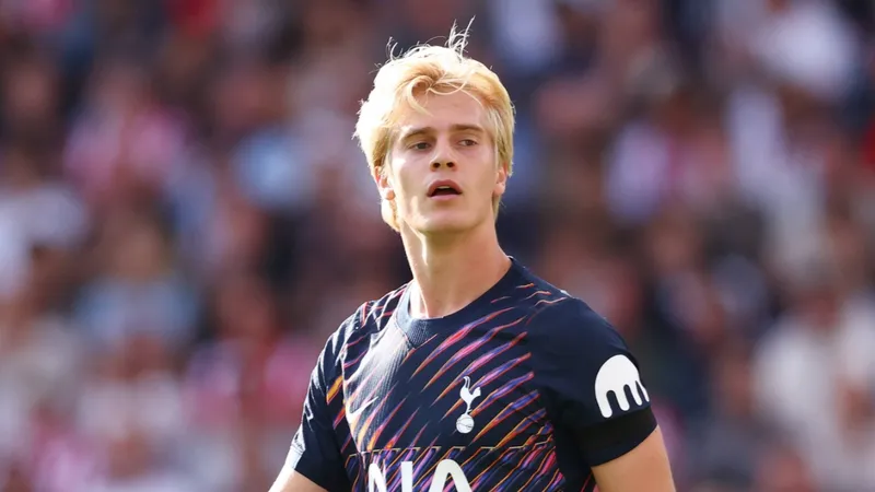 Spurs put on alert as top European club 'renew' Bergvall interest