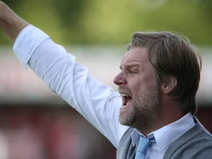 Pressley hits out at Parkinson