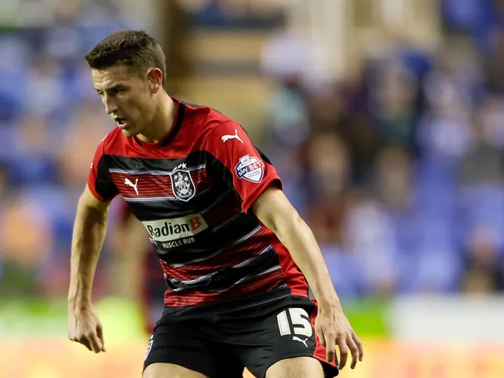 Wallace extends Scunthorpe stay