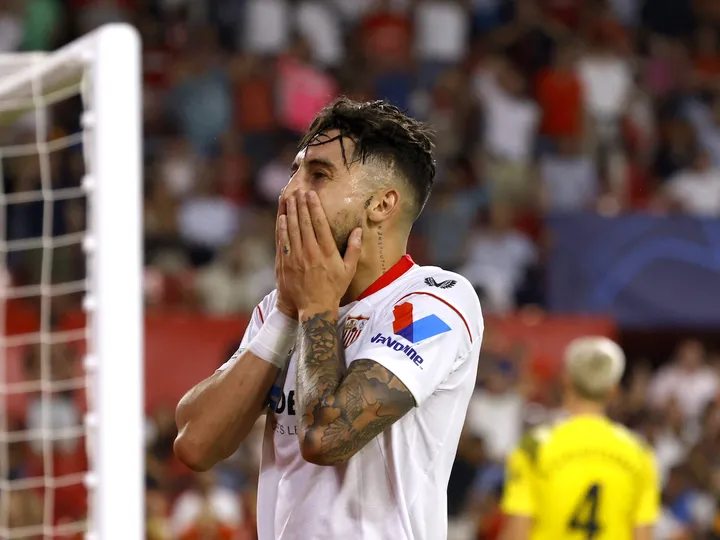 Alex Telles 'set to return to Man United this summer'