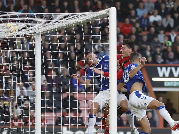 Everton drop to 17th with three-goal loss at Bournemouth