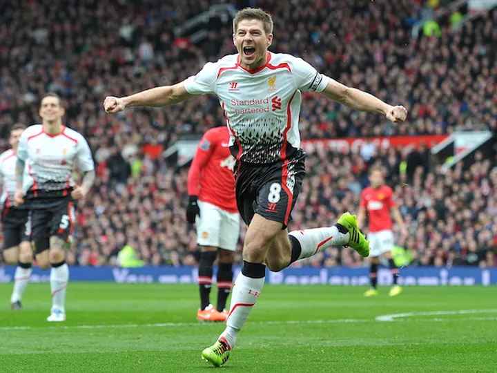 Smicer: 'Gerrard deserves title honour'