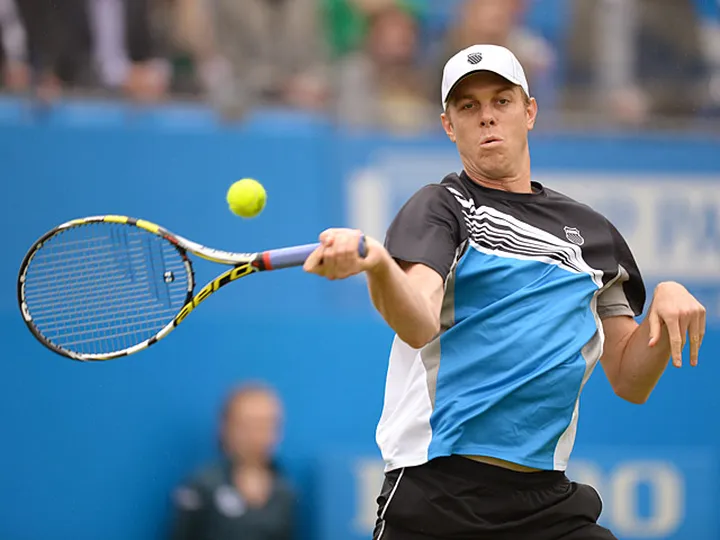 Querrey survives scare at Queen's