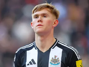 Man Utd 'identify' £13.7m teen alternative for £60m-valued Hall