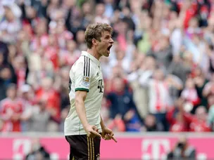 Bayern scrape past Wolfsburg