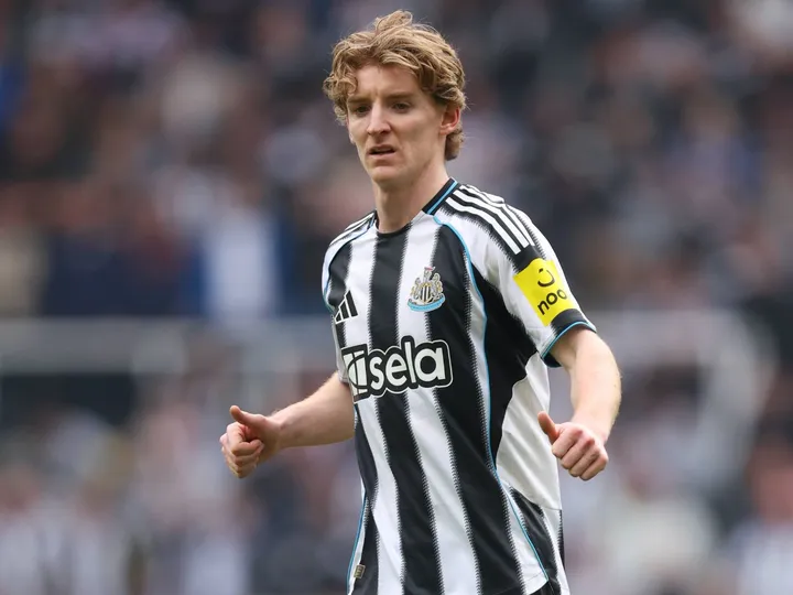 Fresh competition: European giants 'make contact' with Arsenal, Liverpool-linked Gordon