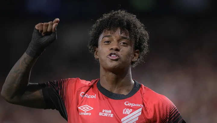 Wolves 'to rival' Benfica in race for £52m-rated Brazilian prospect