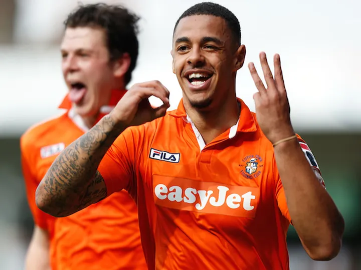 Brentford sign Andre Gray