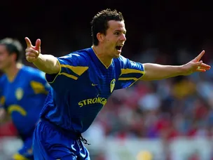 OTD: Leeds beat Arsenal, hand United the title