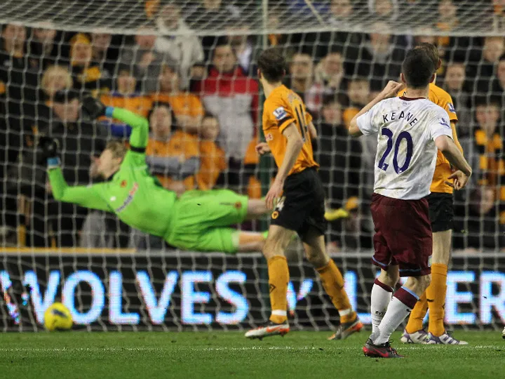 Wolves 2-3 Villa