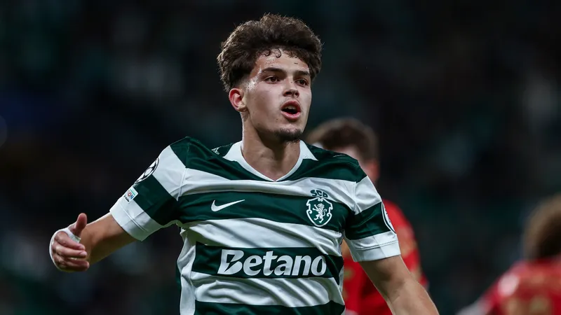 Manchester United and Chelsea 'prepared to make offers' for Sporting revelation Goncalves