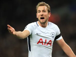 Kane on bench as Spurs face Chelsea