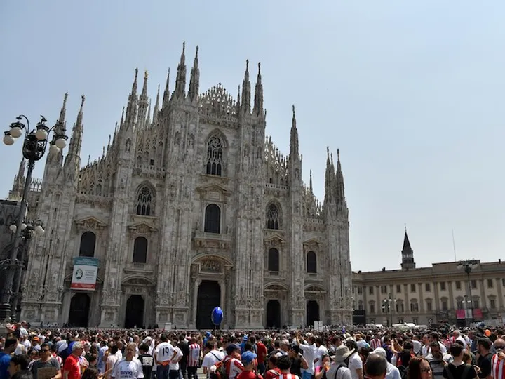 Police evacuate Milan train station
