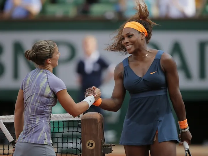 Williams storms into French Open final