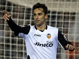 Jonas bags hat-trick against 10-man Osasuna