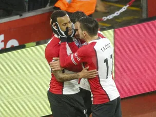 Southampton hold Spurs to draw