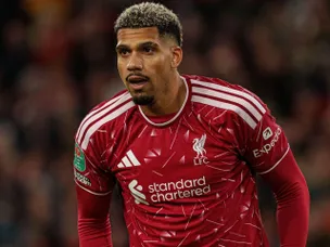 Iraola admits the "true" downside of Araujo as Reds ponder permanent deal