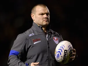 St Helens thrash Hull KR to reach summit