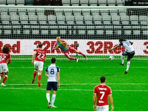 Daniel Johnson's penalty sees Preston overcome Bristol City