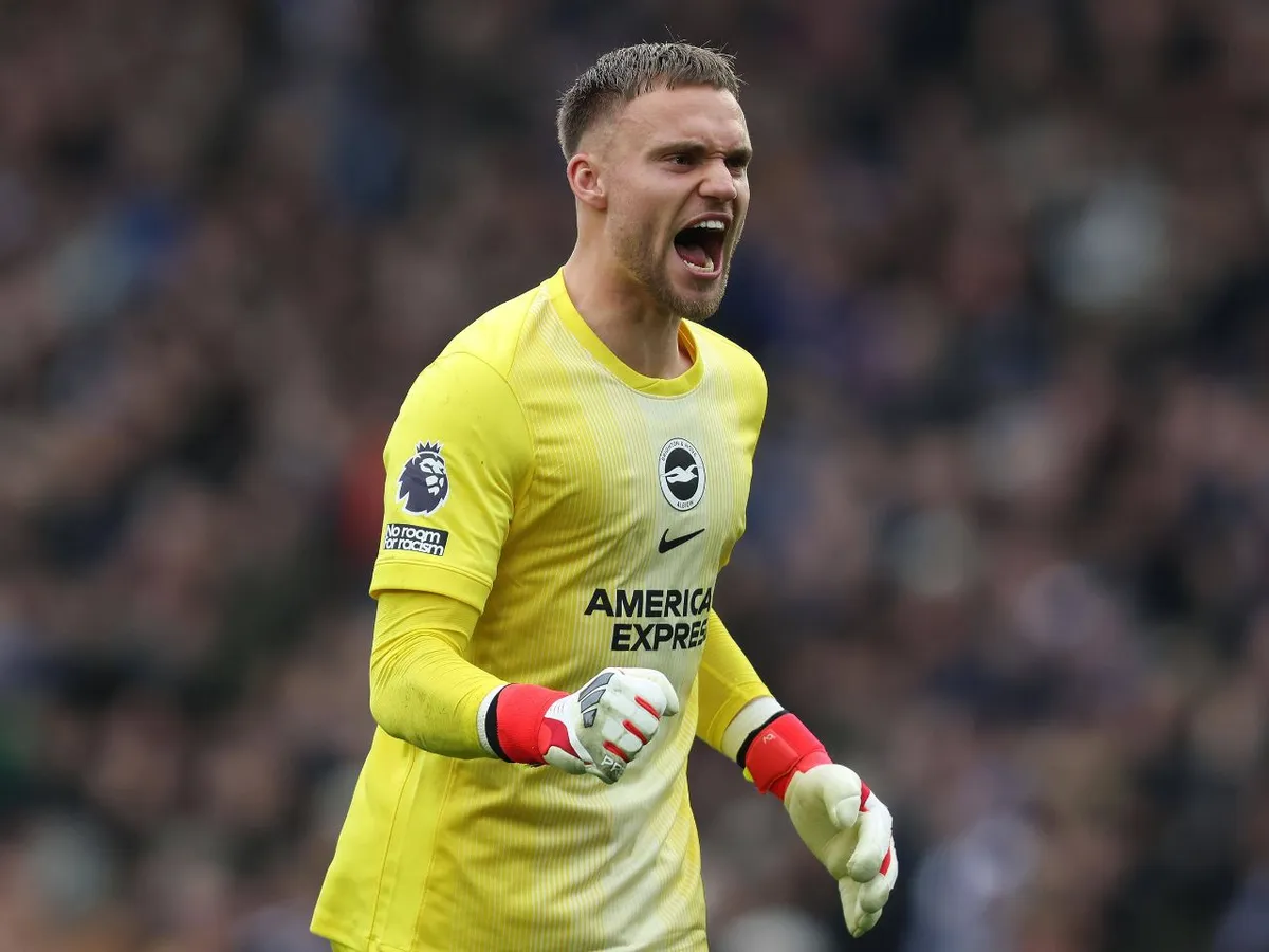 Spurs at risk of being 'torpedoed' in 'stunning' transfer move