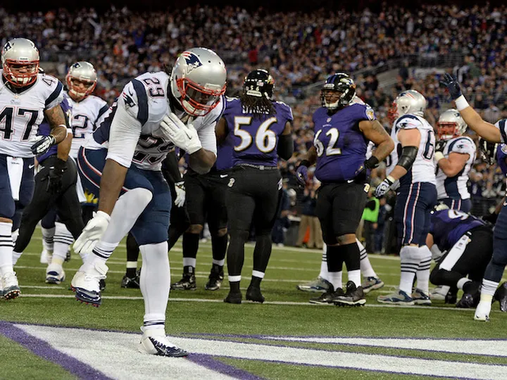 Patriots thrash Ravens