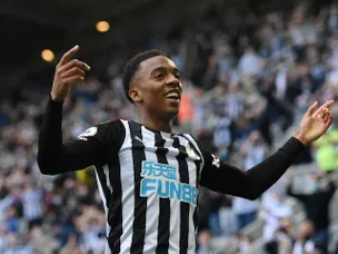 Newcastle midfielder Joe Willock available for home clash with Leeds