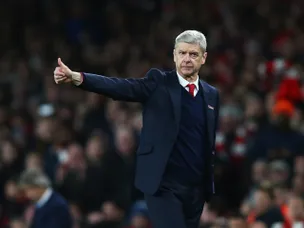 Wenger: 'Steve McClaren needs time'