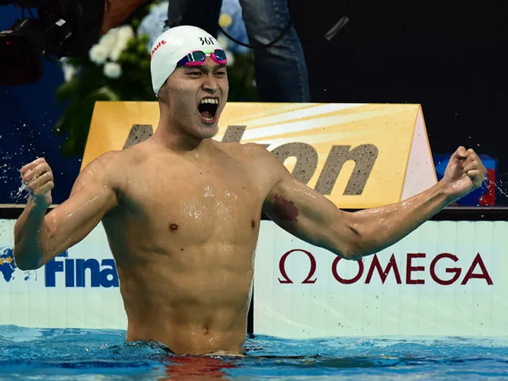 Sun Yang takes 800m free world gold
