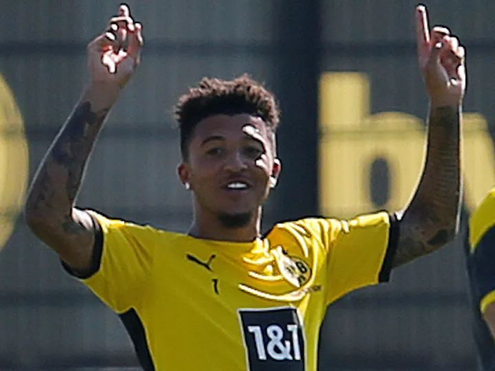 Sancho keen to ignore Man United speculation