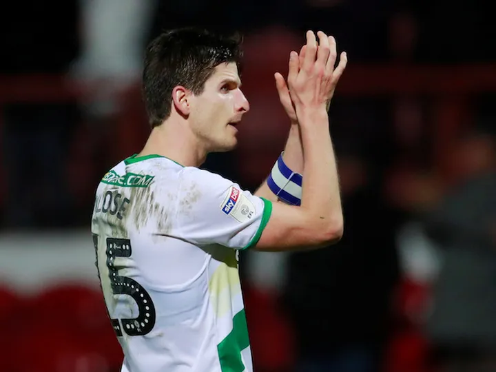 Klose snatches point for Norwich at Brentford