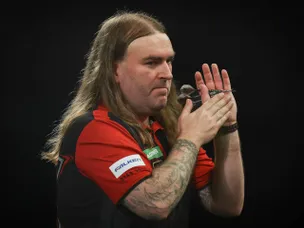 Searle dominates Players Championship 7, defies Anderson, Van Barneveld showings