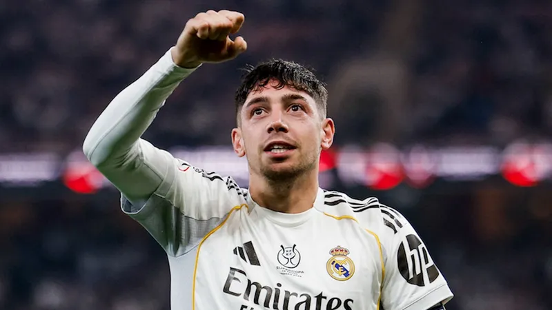 Man United would be title contenders next season if they pull off 'stunning' Valverde capture