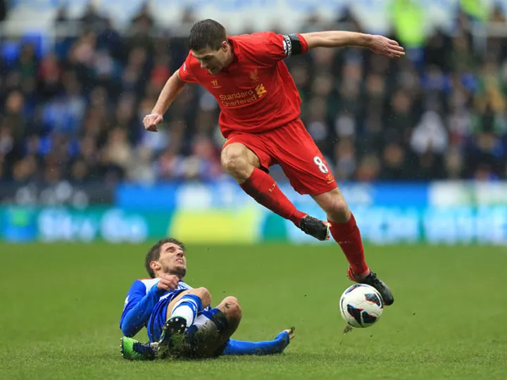 Reading hold Liverpool