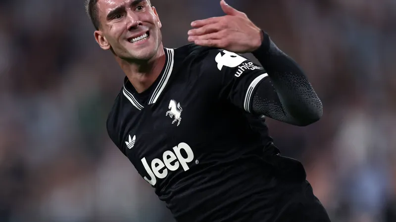 Barca make Vlahovic 'decision' as 'dream' forward targets are revealed