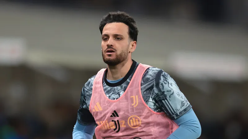 Nottingham Forest, second PL club 'not giving up' in race for Juventus defender